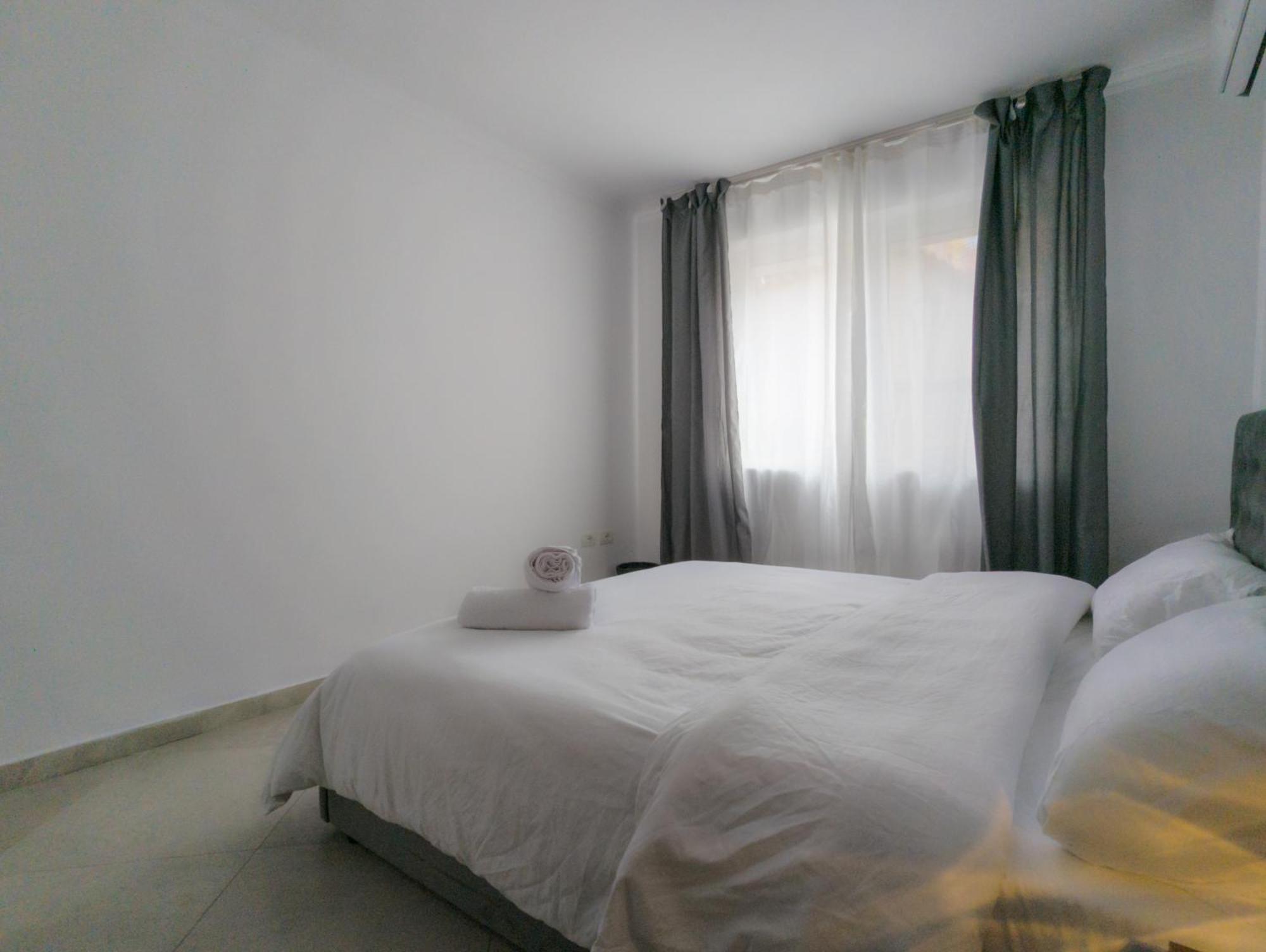 Center Luxury Rooms ติรานา ภายนอก รูปภาพ
